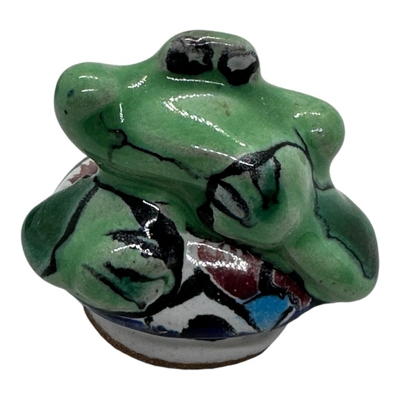 Mexican Folk Art Pottery Handmade & Handpainted Talavera Frog Trinket Box - Picture 10 of 12